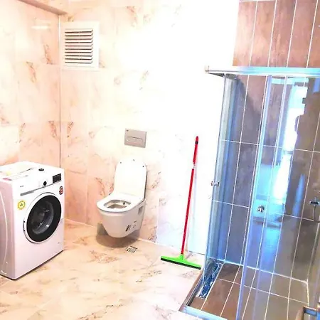 C1b23 شقة دوبلكس عائلية بتراس مطل على البحر والطبيعة في موقع سياحي مميز דירה