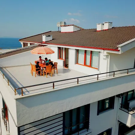 C1b23 شقة دوبلكس عائلية بتراس مطل على البحر والطبيعة في موقع سياحي مميز Apartment Yalova (Yalova)